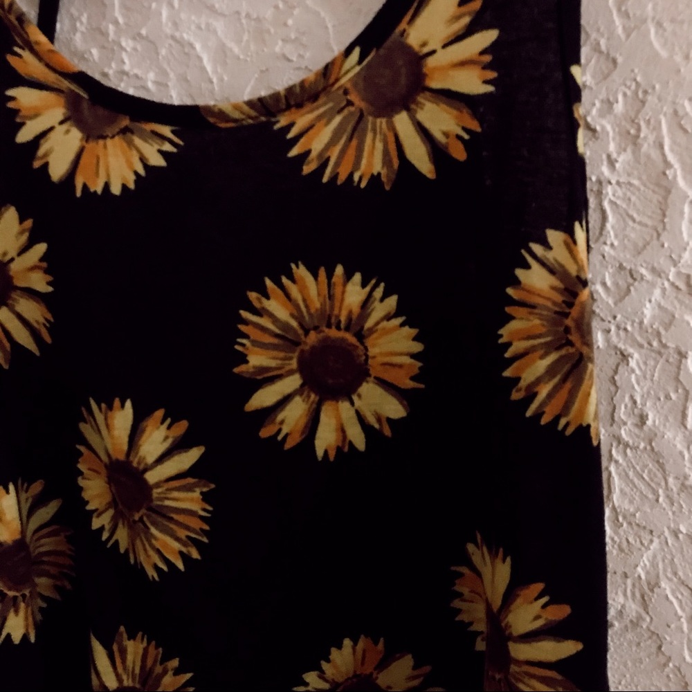 NWOT Sunflower Tank Top Forever 21 - Picture 4 of 4